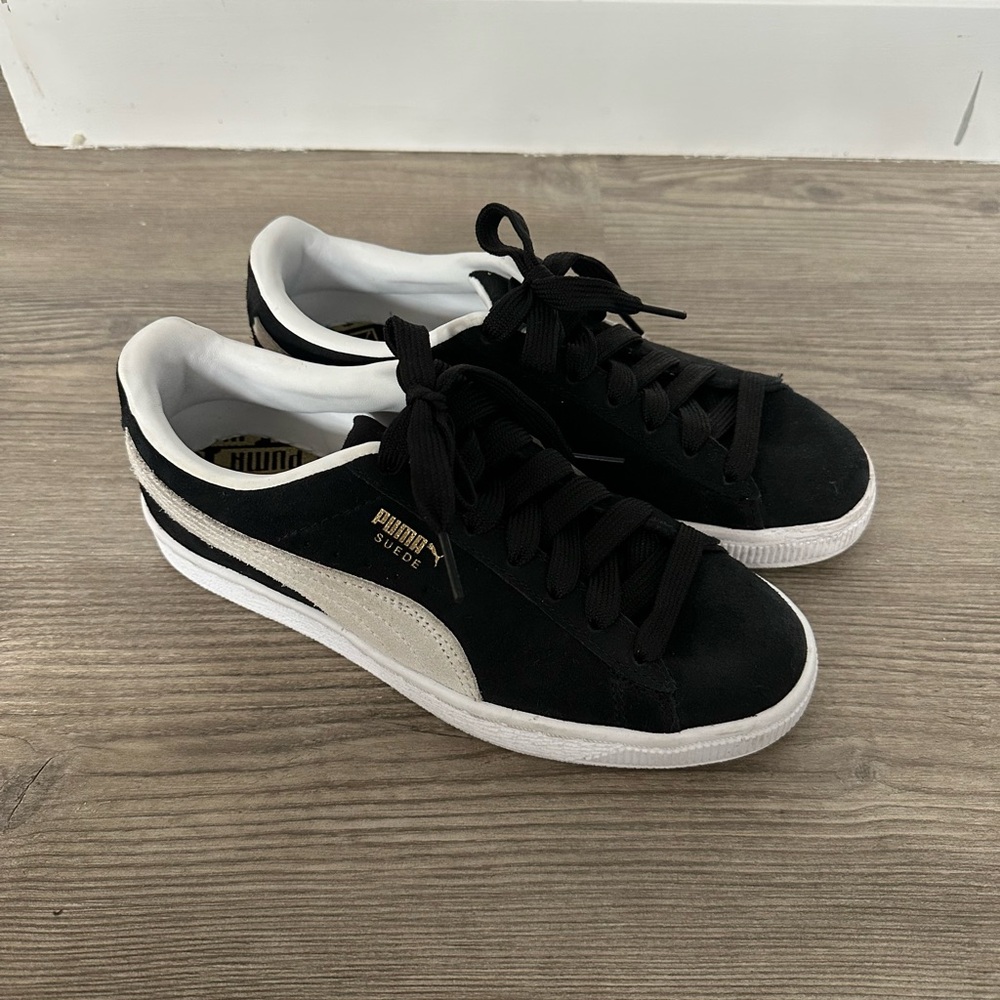 Puma Black and White Sneakers Suede Classic